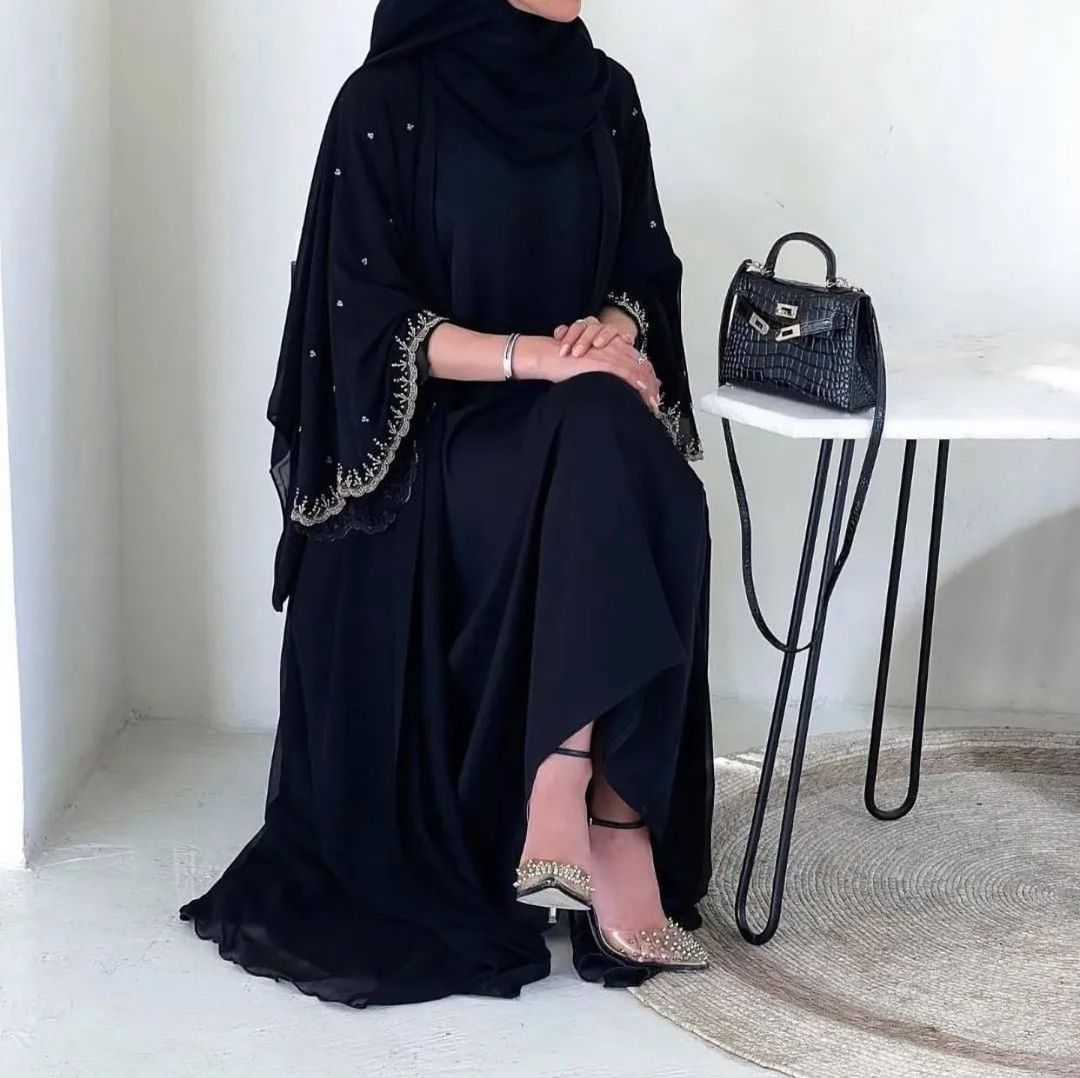 Abaya amira