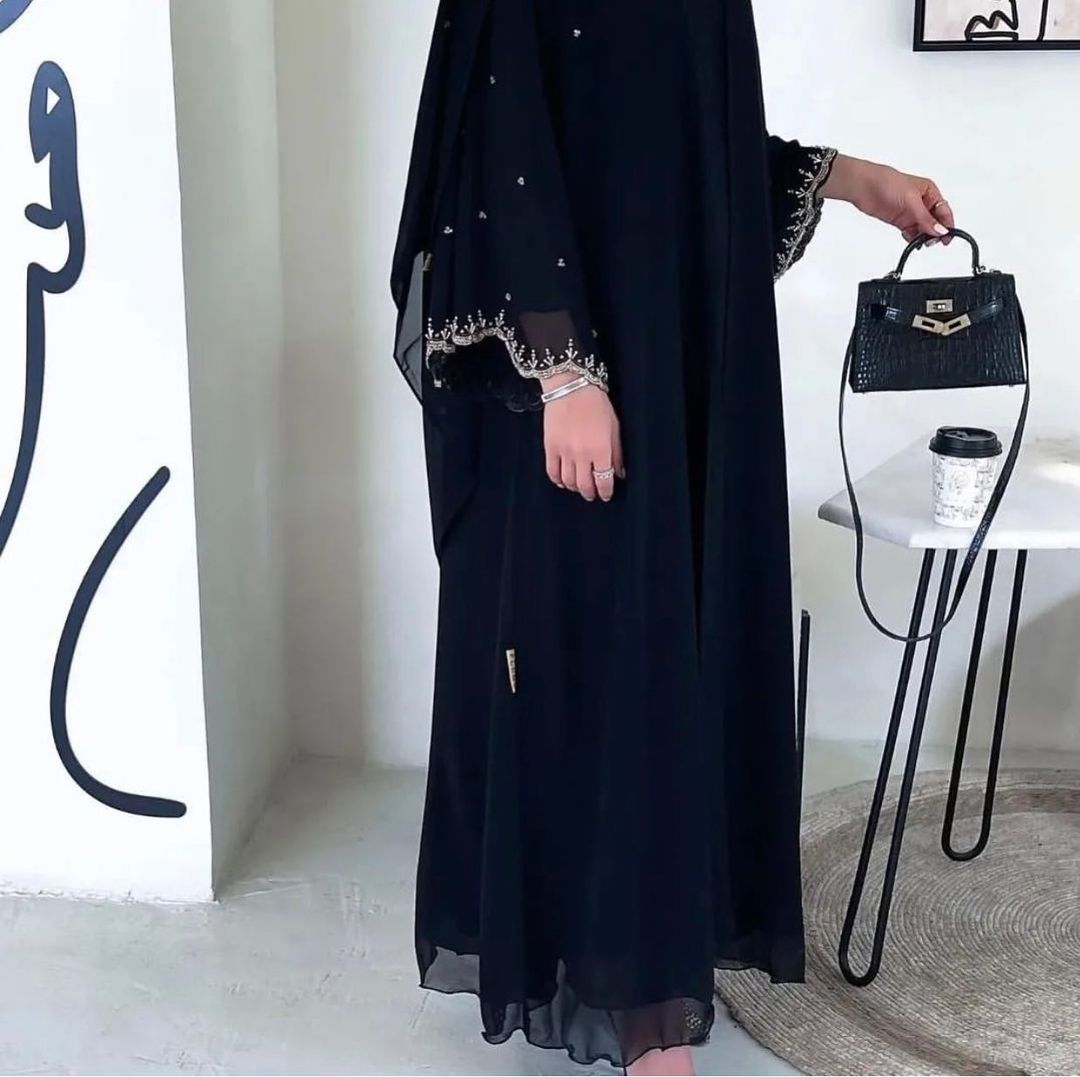 Abaya amira