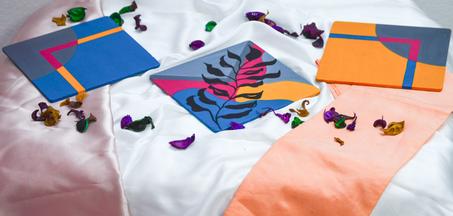 Trois Sous-tasse en bois