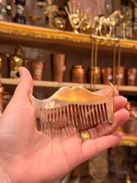 مشط صغير نحاس احمر تقطيع سنون ليزر ( اشكال مختلفه ساده / نقش)