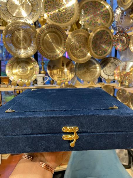 علب هدايا قطيفه