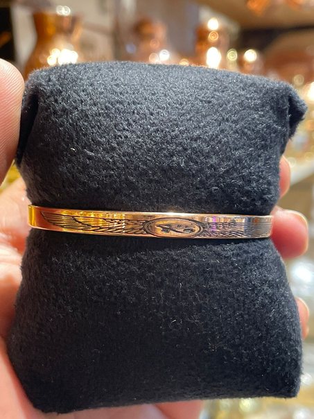 (عرض واحده وعليها واحده ) اساور نحاس احمر رفيع  نقش