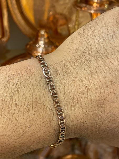 انسيال احمر