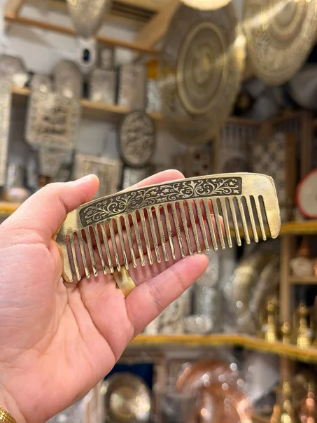 مشط  الاميرة نحاس اصفر (جمله)