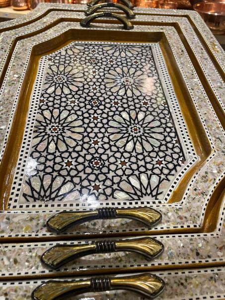 صوانى صدف  - عاده