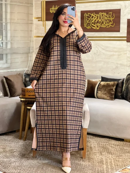 "جلابة كارو شتوية بصوف مستورد – أناقة شتوية راقية"