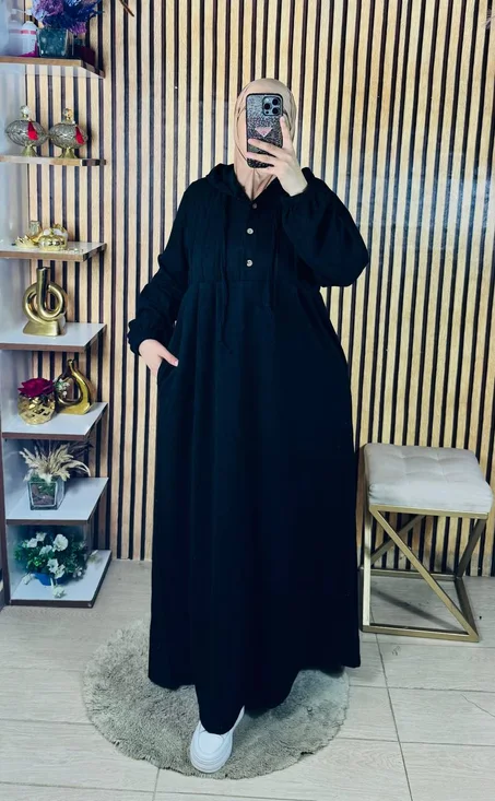 " جلابة شتوية راقية بالصدف والقب، مصنوعة من ثوب دان غليظ وسخون – مقاسات من XL حتى XXXXL"