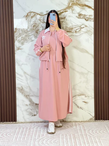 " غوب شتوية أنيقة بتصميم رياضي محتشم من كريب سكوبا – راحة وأناقة في إطلالة واحدة "