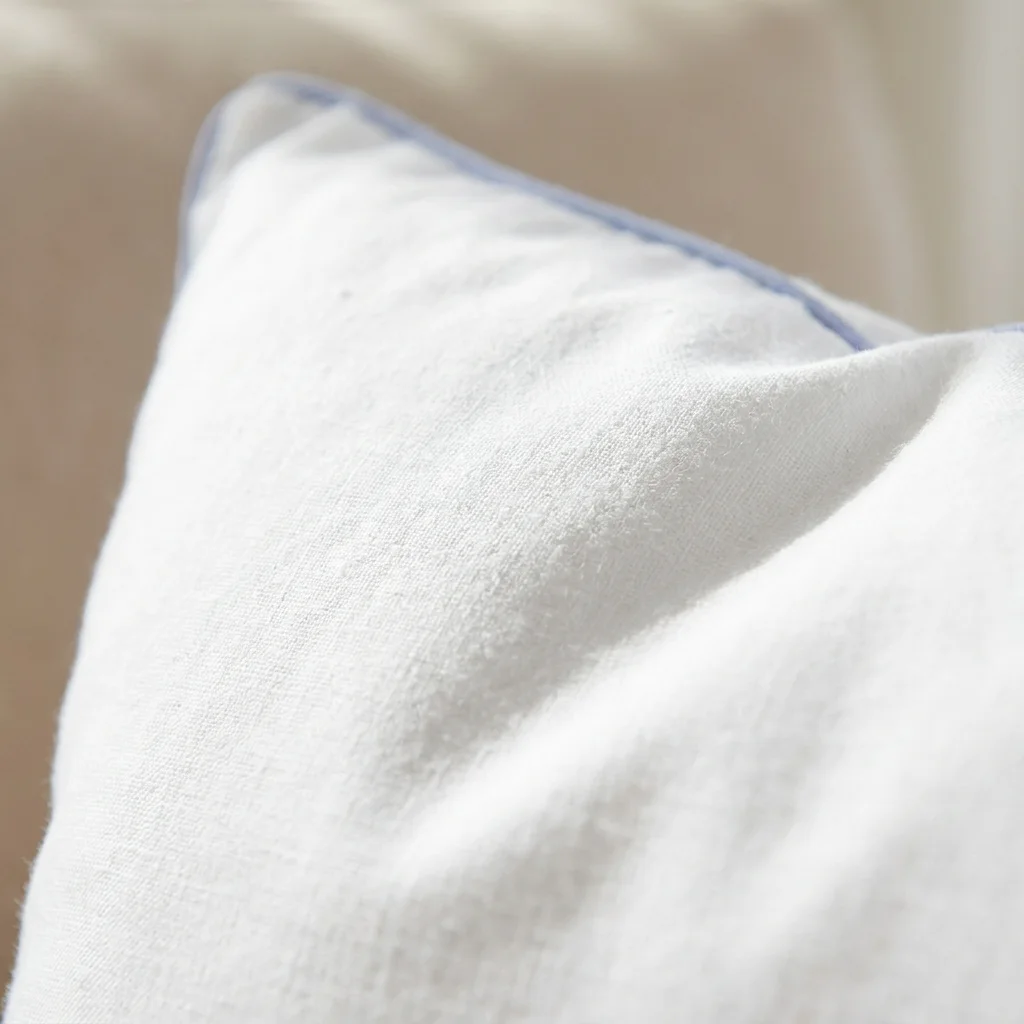 مخدة سوبر ديلوكس 1200 غ الراحة الحقيقية بين يديك