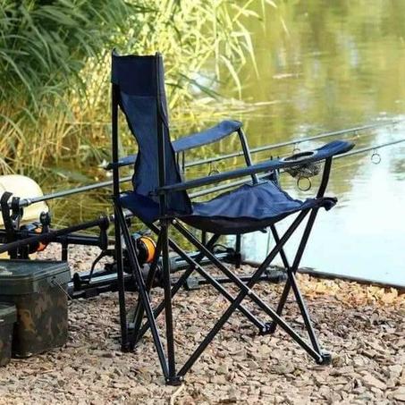 كرسي القابل للطي