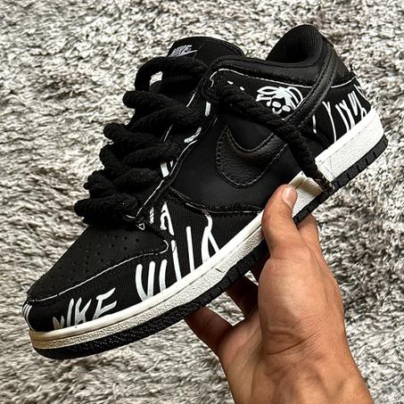 Dunk Low Street Vibes