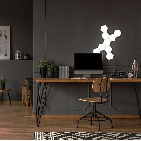 مصباحLED  يعمل باللمس