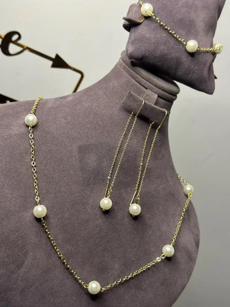 Parure en plaqué or et joher