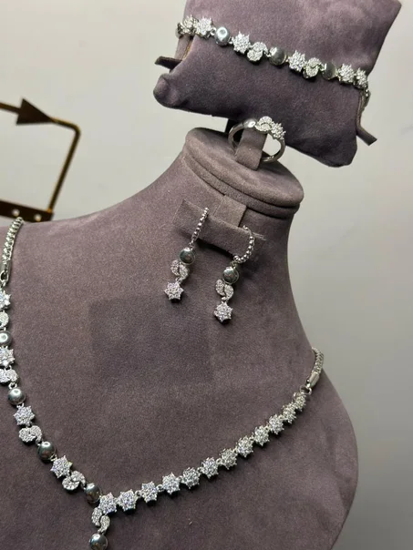Parure argenté