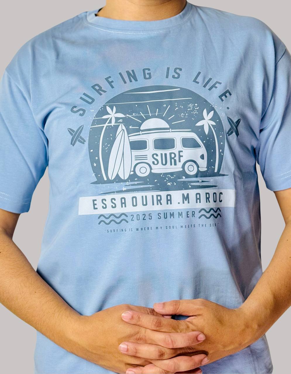 Sky-blue t-shirt : Surfing is Life