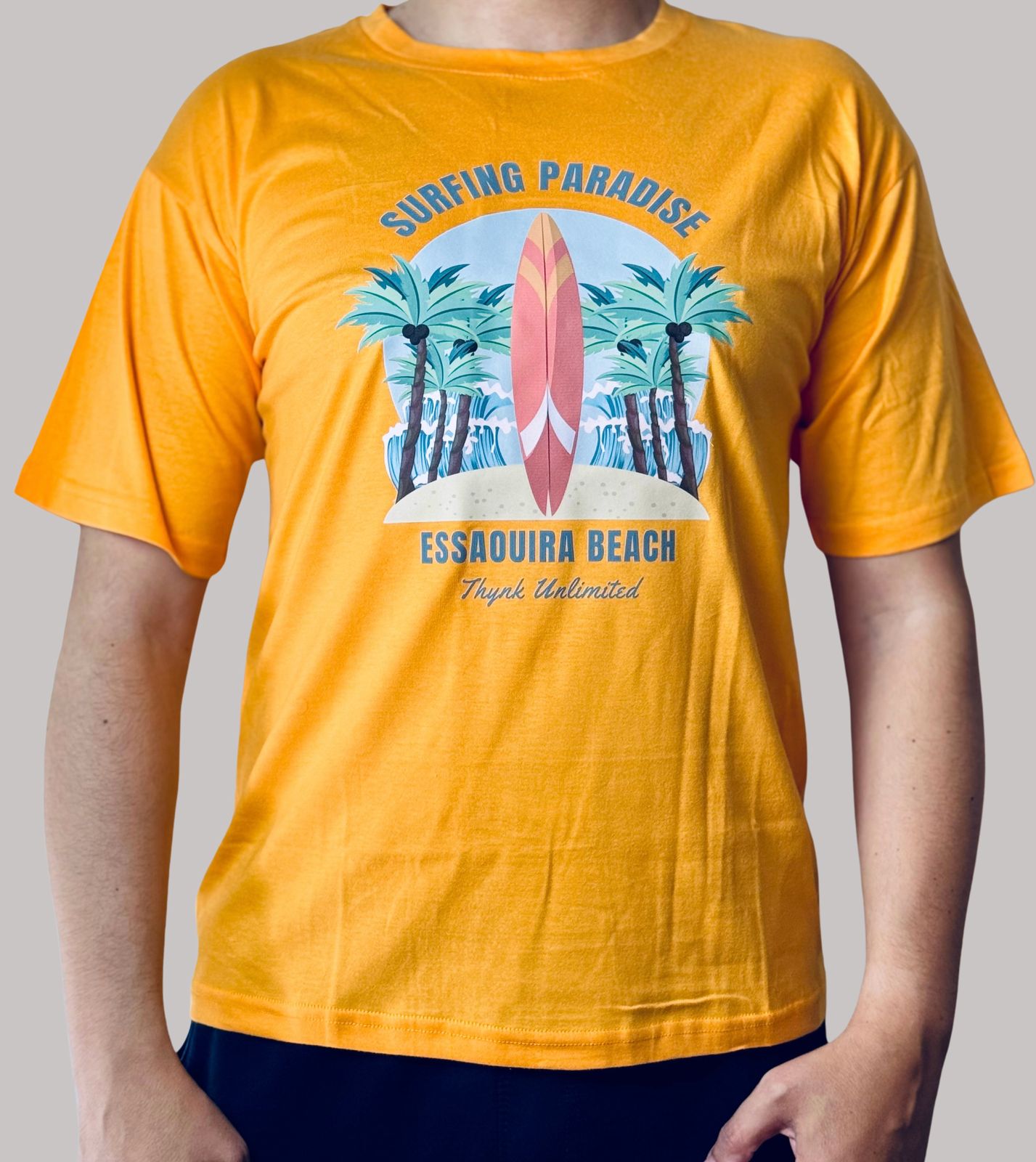 Orange t-shirt :  Surfing paradise