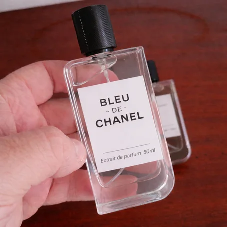 حضور هادئ… وتأثير لا يُنسى BLEU DE CHANEL