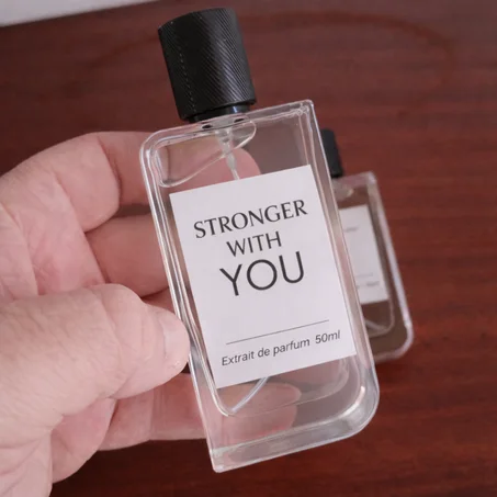 جاذبية تدوم، وحضور لا يُنسى Stronger With You