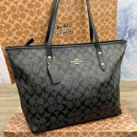 coach uni bag