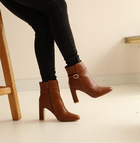 👢 بوت نسائي أنيق من Julia Shoes