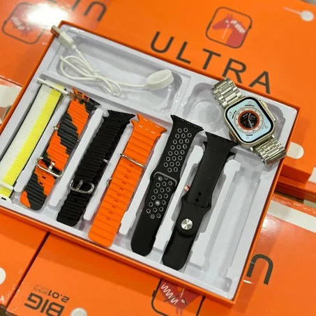 ساعة ذكية + 7 أساور مختلفة