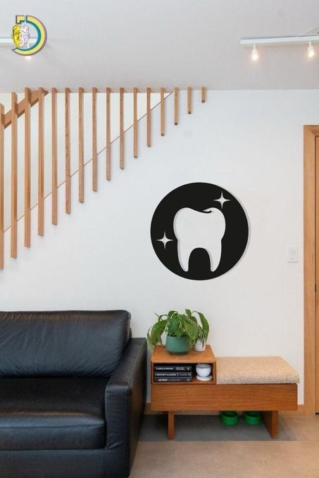 لوحة  لطبيب الاسنان