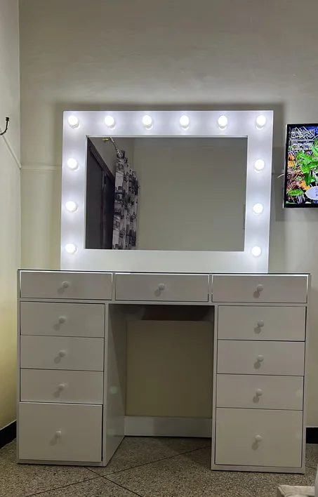 vanity table