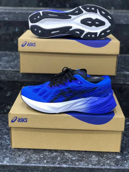 ASICS Novablast 3 Electric Blue
