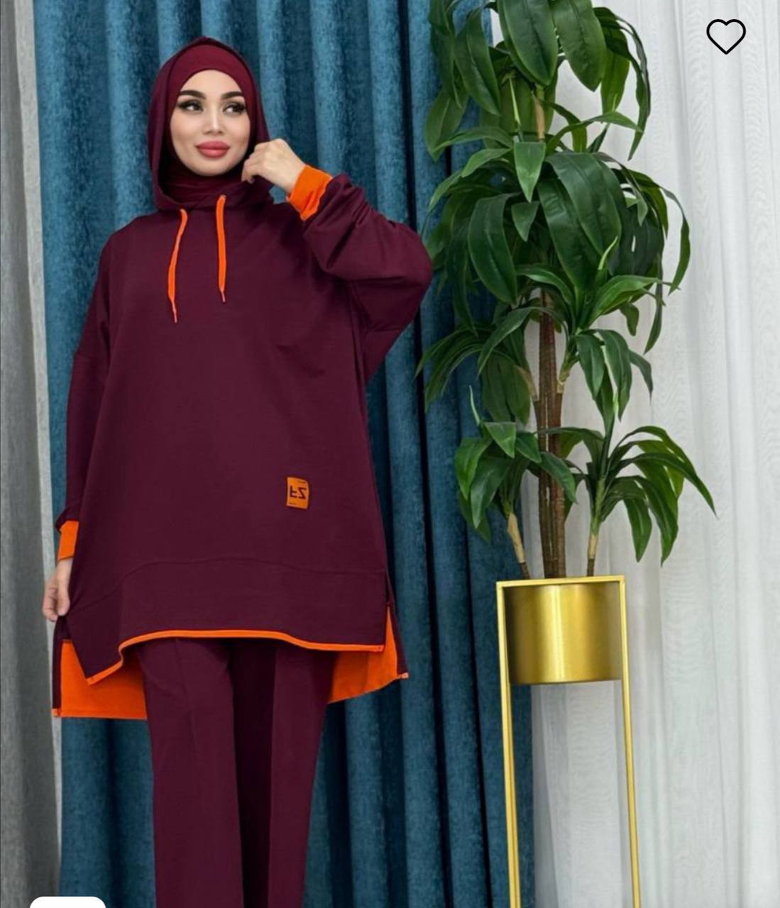 طقم رياضي أنيق ومريح