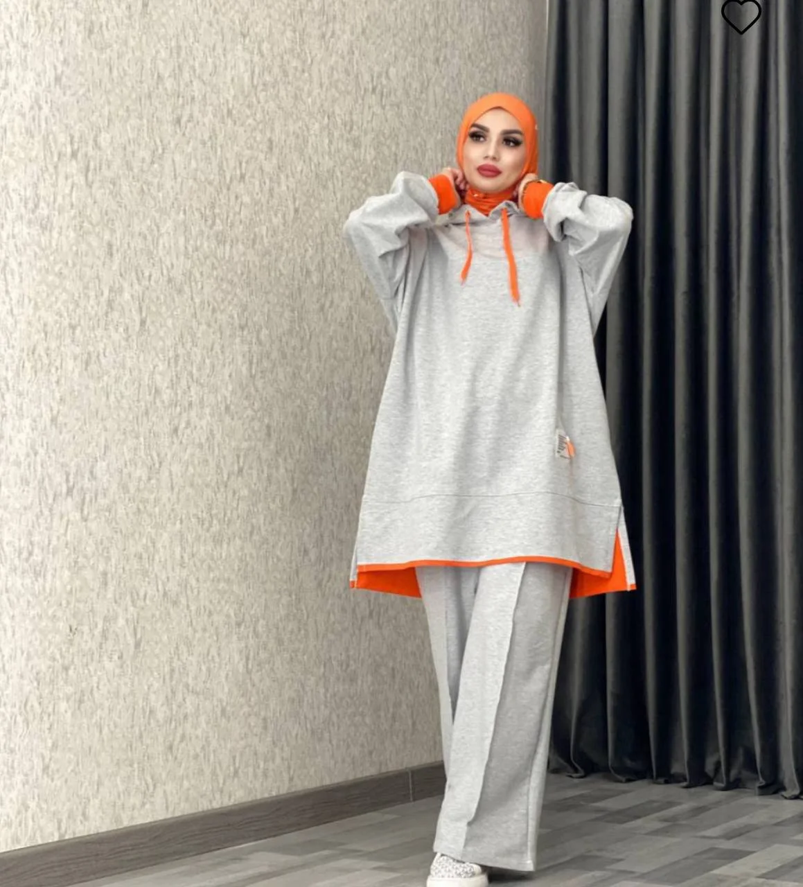 طقم رياضي أنيق ومريح