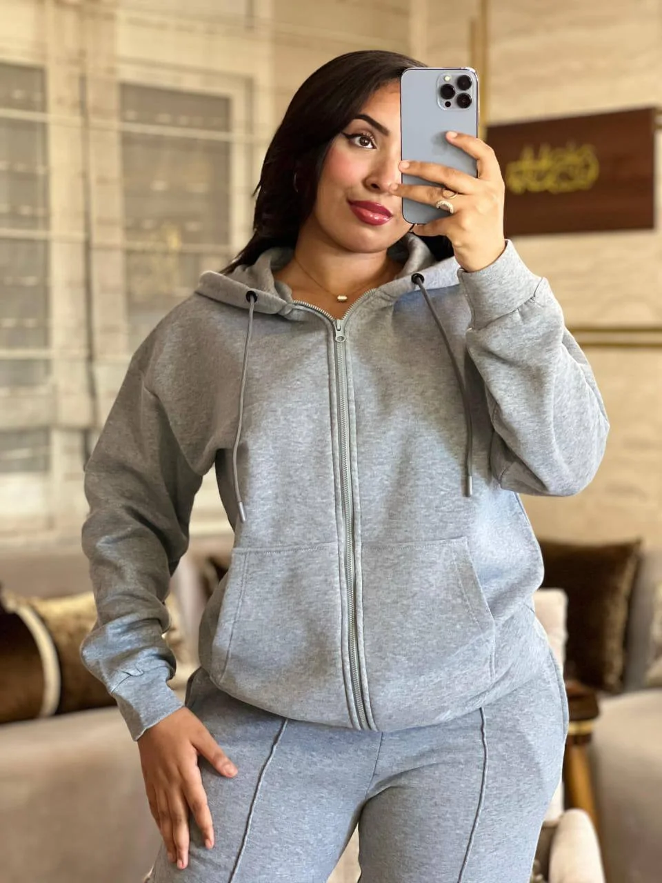 اونصوبل مونطوني بجودة عالية