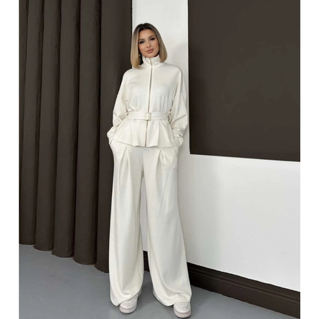 Ensemble OYSHO Chic – Veste Ceinturée & Pantalon Large Édition Premium