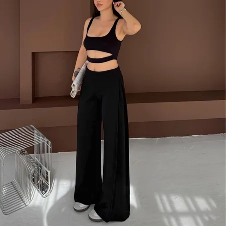 Pantalon OYSHO large à pli latéral en modal au toucher doux