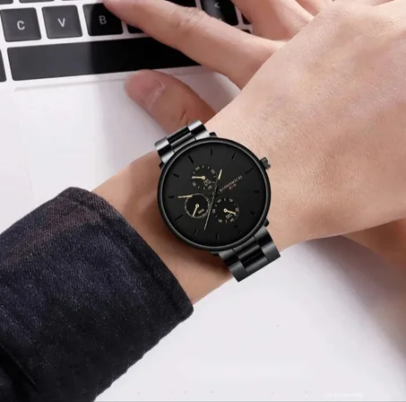 ساعة كلاسيكية لرجال