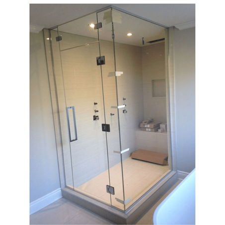 حمام الزجاج الشفاف