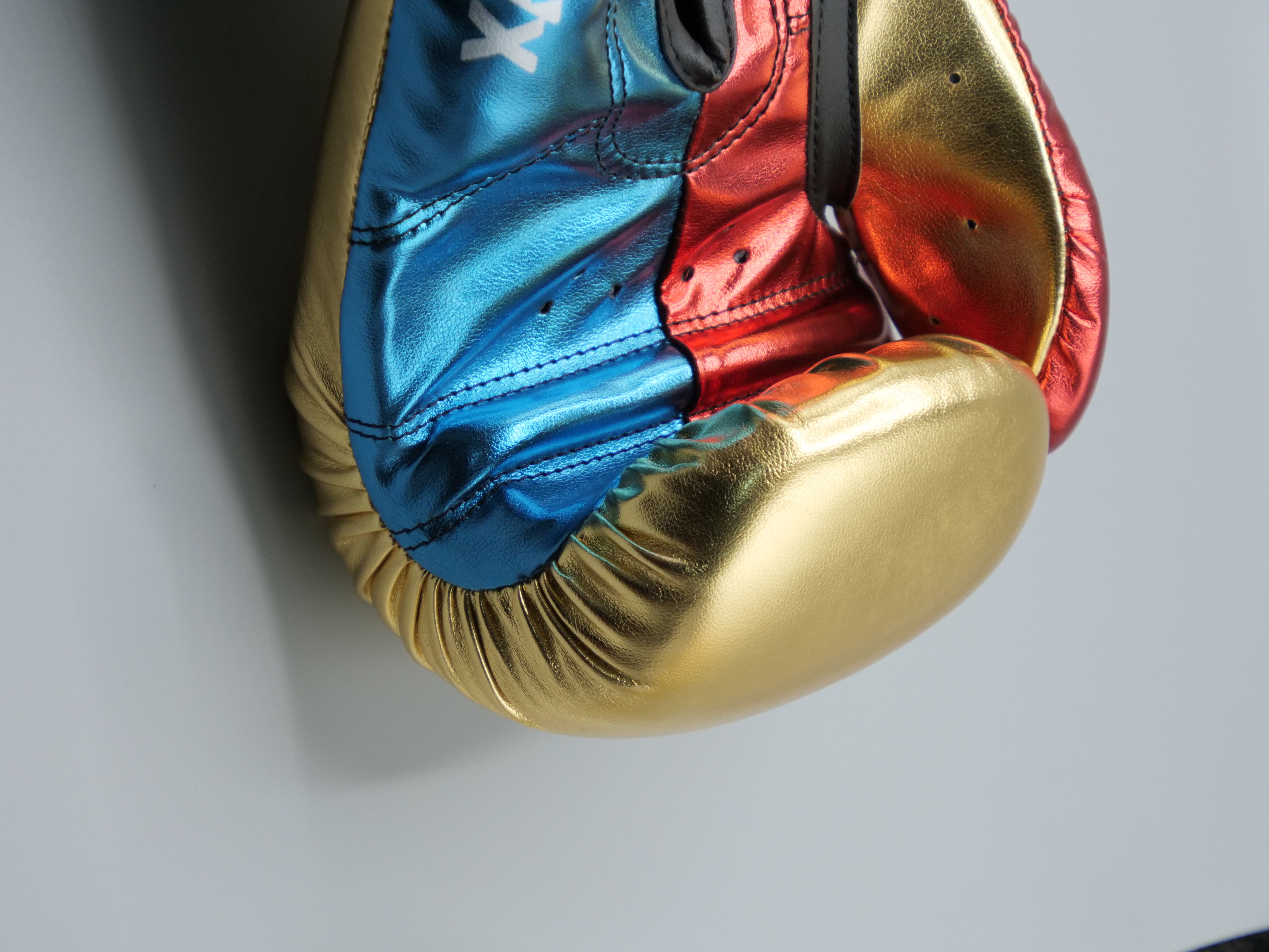 Gant de Boxe et Kickboxing FAFA Original Gold