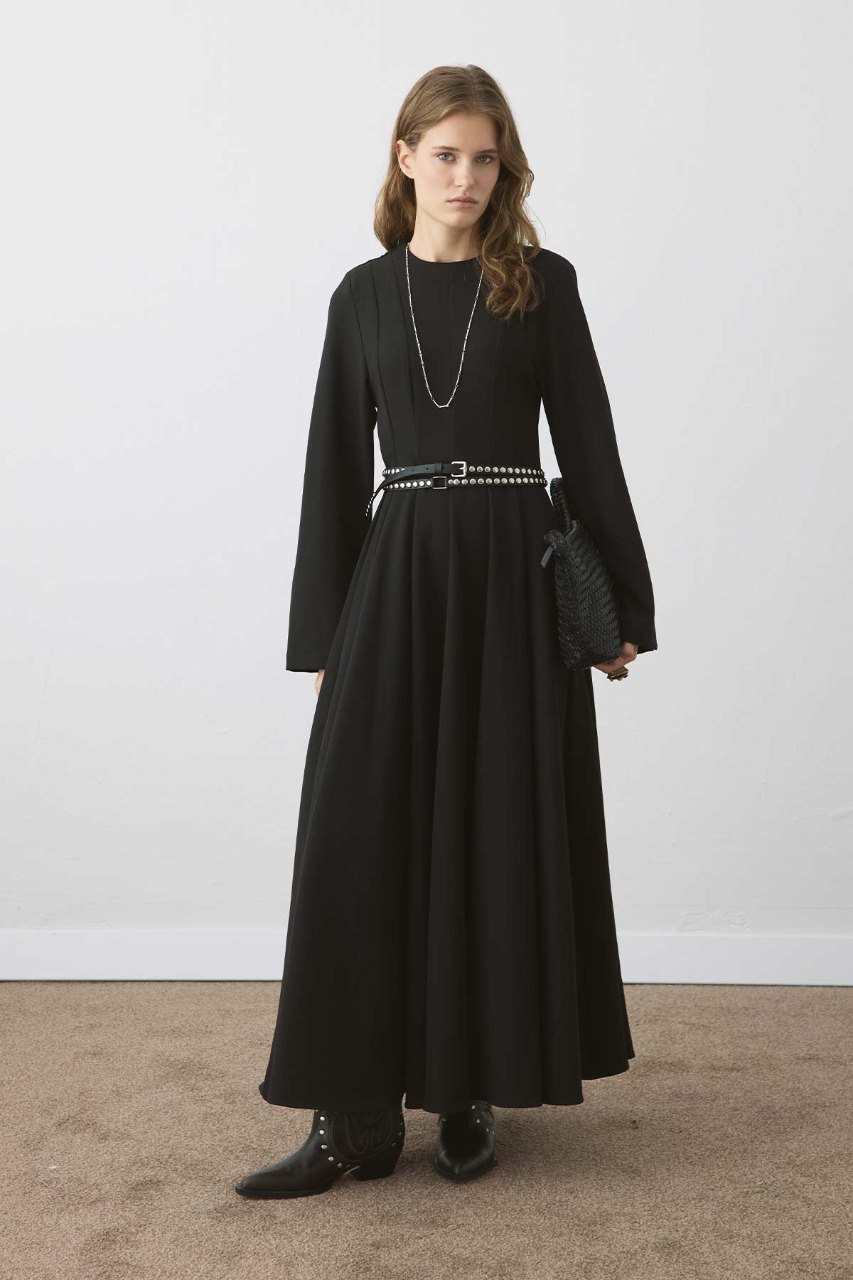 Liora Flow Dress