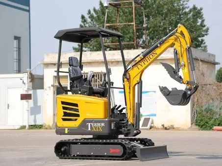 TYPHON TERROR XIX STORM Mini Excavator – 1.8 Ton Trench Digger with Boom Swing,