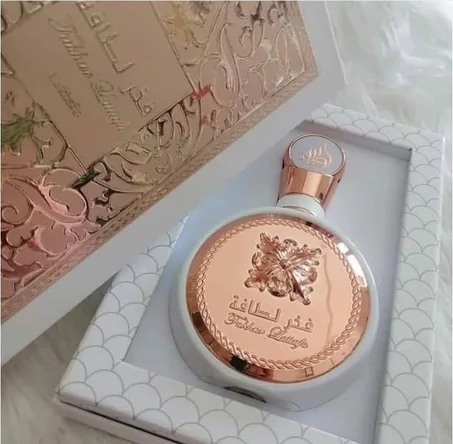 عطر فخر لطافة