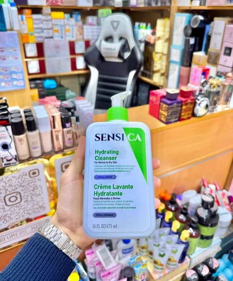 منتجات سينسيكا (Sensica) من سيرافي* تشمل كريم التنظيف، الحليب المرطب، والجيل المُنظف