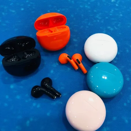 سماعات البلوتوث airpods pro 6
