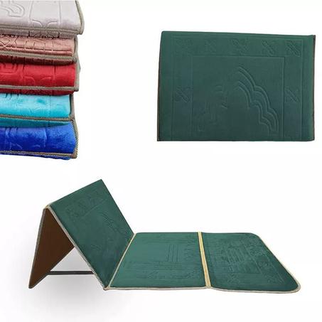 سجادة صلاة ومسند للظهر في آن واحد