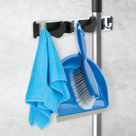 علاقة مختلف الأشياء