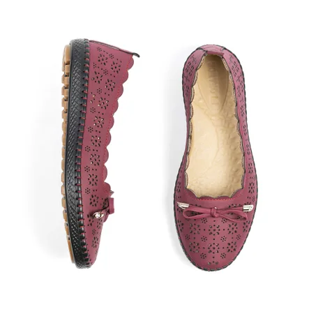 حذاء بناتي هاند ميد طبي