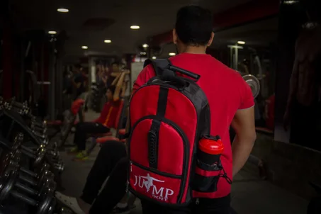 شنطة رياصية أحمر Jump
