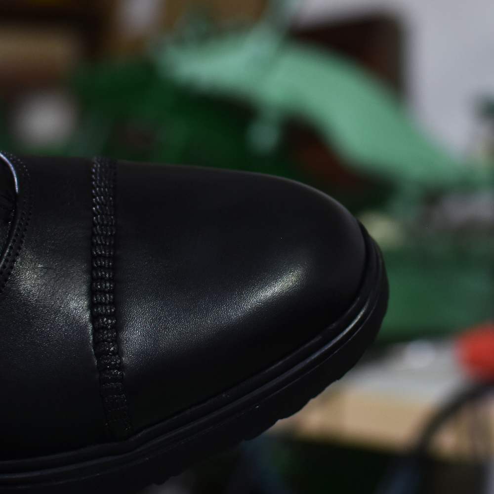 Classic Black Leather Embroidered Oxford Shoes