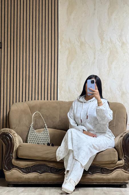 كيطمة سكوبة دافئة وأنيقة — راحتك وأناقتك فنهار واحد