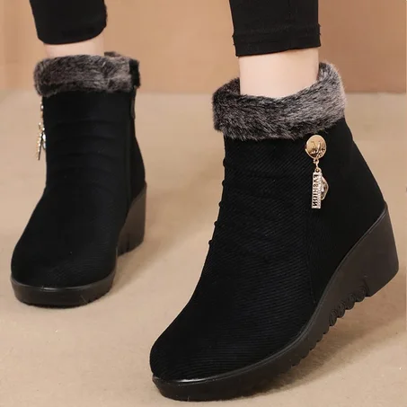 حذاء  شتوي  مستورد