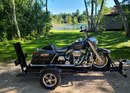 Stinger XL112 – Single Folding Motorcycle Trailer