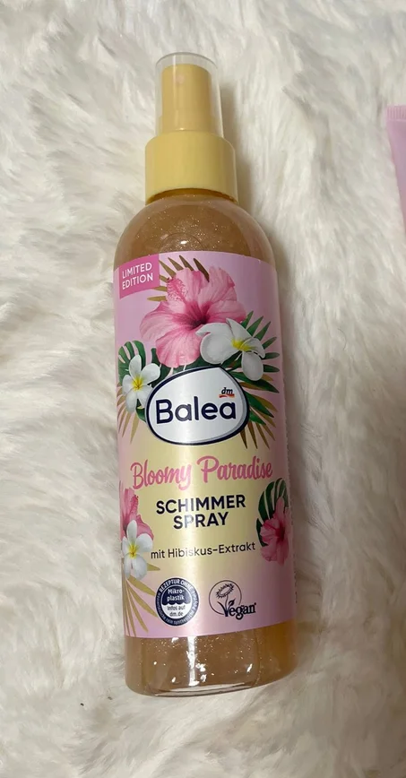 Spray brillant avec des paillettes délicatese